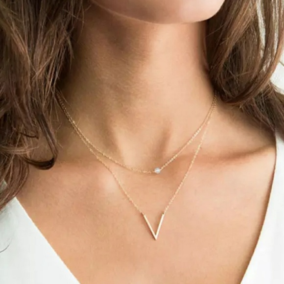 everrealli Jewelry - Gold Tone Double Layer V Bead Necklace